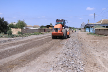 Neftçala Rayon İcra Hakimiyyətinin başçısı yeni tikilən avtomobil yoluna baxış keçirib