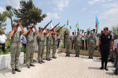 31 il sonra tapılan şəhid Kərimov Yaşar Ələkbər oğlu Neftçalada dəfn olunub