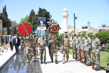 Birinci Qarabağ müharibəsi şəhidi Əliyar Ədalət oğlu Ələkbərov Keşlə Şəhidlər Xiyabanında dəfn olunub