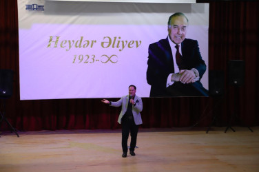 Ulu Öndər Heydər Əliyevin anadan olmasının 102-ci ildönümü münasibətilə "Heydər Əliyevin dövlət quruculuğu siyasəti" mövzusunda konfrans keçirilib