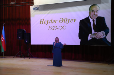 Ulu Öndər Heydər Əliyevin anadan olmasının 102-ci ildönümü münasibətilə "Heydər Əliyevin dövlət quruculuğu siyasəti" mövzusunda konfrans keçirilib