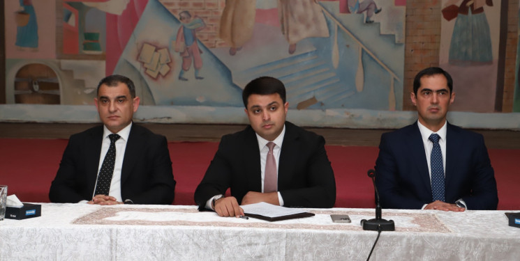 Neftçala Rayon İcra Hakimiyyətinin başçısı Tatarməhlə kənd sakinləri ilə səyyar görüş keçirib